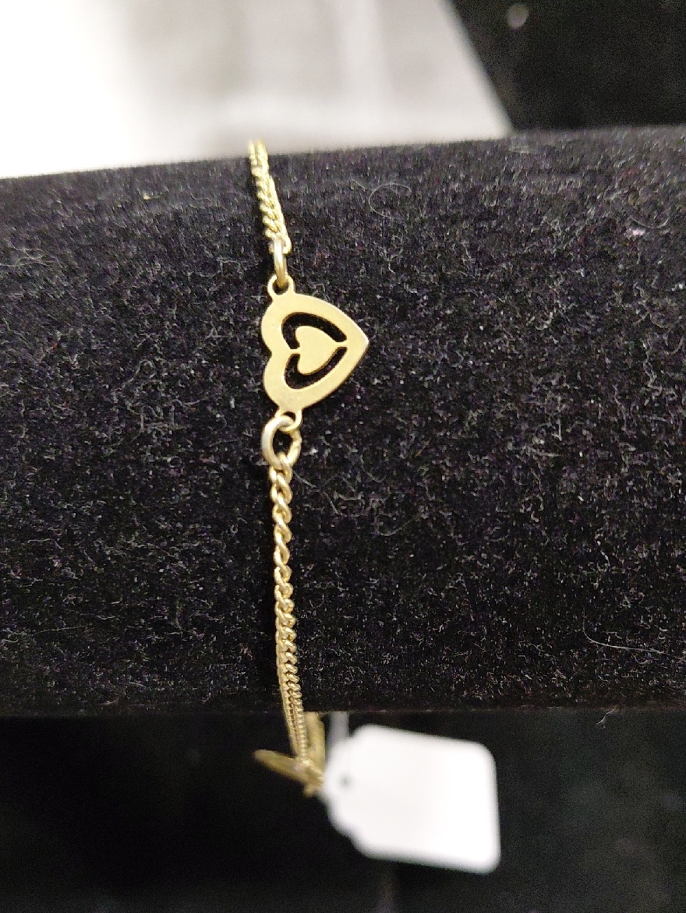 Vintage Avon Gold Heart Outline Bracelet